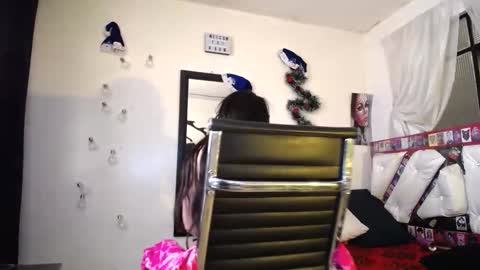 tatiana online show from January 1, 2025, 5:44 pm