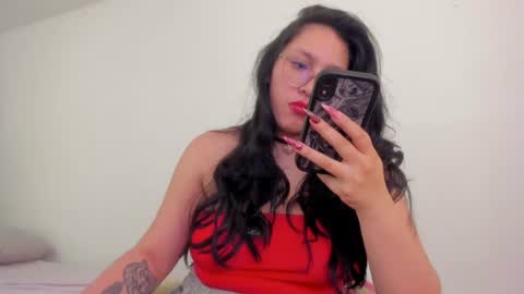 tatiana onnel online show from July 20, 2026, 7:05 pm