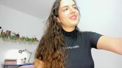 Snapshot of tatiannaz chatting on October 29, 2025, 10:39 am Tatianna online show from October 29, 2025, 10:39 am