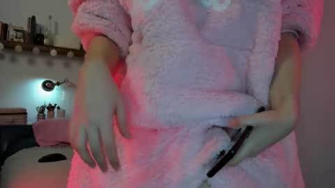 Snapshot of tatiannaz chatting on November 28, 2025, 10:18 am Tatianna online show from November 28, 2025, 10:18 am