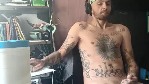 Snapshot of tattedalpha chatting on May 5, 2026, 5:32 pm tattedalpha online show from May 5, 2026, 5:32 pm