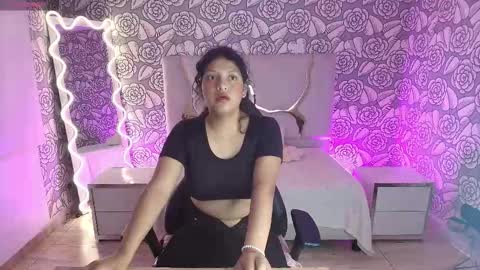 Snapshot of tatti_tay chatting on February 8, 2026, 12:19 pm tatis online show from February 8, 2026, 12:19 pm