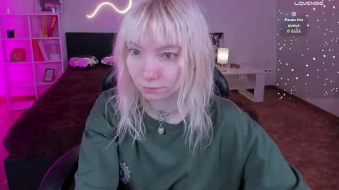 tattoo_artbaby online show from April 15, 2026, 12:50 am