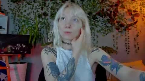 Snapshot of tattoo_artbaby chatting on July 4, 2026, 1:12 am tattoo_artbaby online show from July 4, 2026, 1:12 am