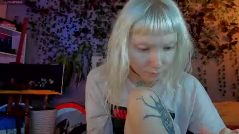 Snapshot of tattoo_artbaby chatting on August 1, 2026, 4:01 am tattoo_artbaby online show from August 1, 2026, 4:01 am