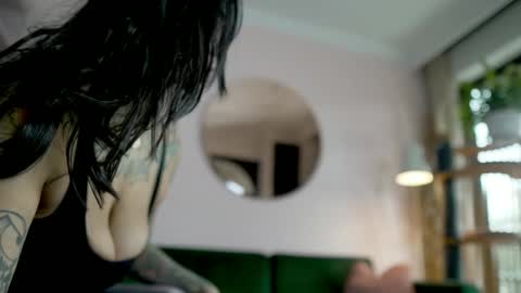 Snapshot of tattoo_ninja_kitty chatting on October 7, 2025, 2:47 pm Nathalie Hardy online show from October 7, 2025, 2:47 pm