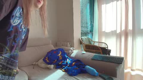 tattoobbgirl online show from May 26, 2026, 4:03 pm