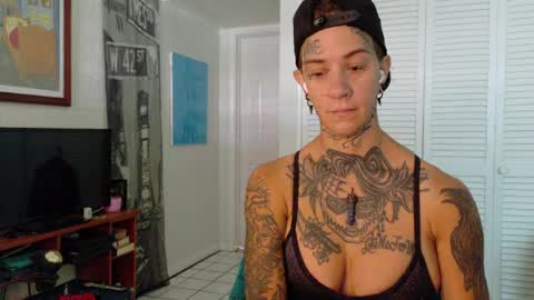 Natalia 3 online show from May 6, 2026, 2:22 pm