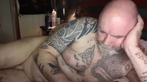 Tattooeddilf 01 online show from December 26, 2024, 4:53 am
