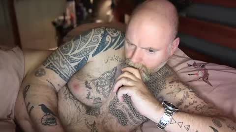 Tattooeddilf 01 online show from January 22, 2025, 10:59 pm