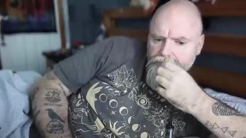 Tattooeddilf 01 online show from September 29, 2025, 9:58 am