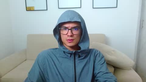 taurus4k online show from February 4, 2025, 2:07 am