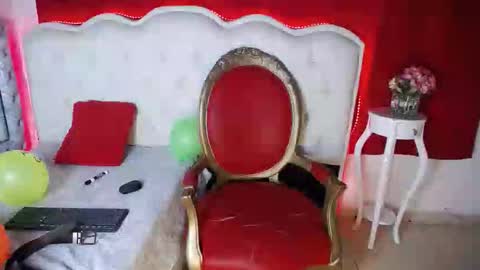 Snapshot of taveko_soler chatting on March 5, 2026, 8:38 pm Taveko online show from March 5, 2026, 8:38 pm