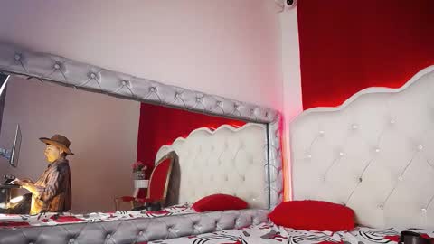 Snapshot of taveko_soler chatting on March 8, 2026, 2:04 am Taveko online show from March 8, 2026, 2:04 am