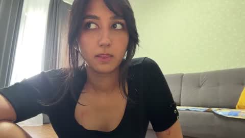 Snapshot of tawnyamartinek chatting on June 27, 2026, 12:22 pm Riza online show from June 27, 2026, 12:22 pm