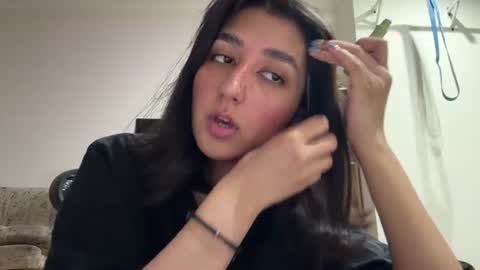 Snapshot of tawnyamartinek chatting on July 5, 2026, 7:15 am Riza online show from July 5, 2026, 7:15 am