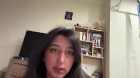 Snapshot of tawnyamartinek chatting on July 17, 2026, 7:15 am Riza online show from July 17, 2026, 7:15 am