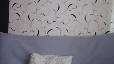 Snapshot of taxxxu chatting on February 13, 2026, 7:37 am Diana online show from February 13, 2026, 7:37 am