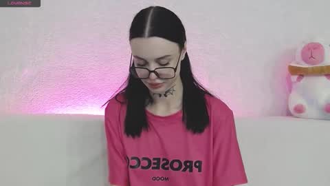 Taya online show from September 25, 2025, 6:11 pm