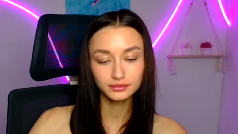 Snapshot of tayavibe chatting on June 19, 2026, 6:29 am Taya online show from June 19, 2026, 6:29 am
