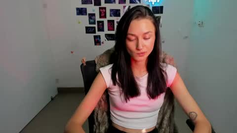 Snapshot of tayavibe chatting on July 7, 2026, 5:54 am Taya online show from July 7, 2026, 5:54 am