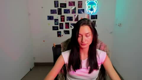 Snapshot of tayavibe chatting on July 7, 2026, 6:47 am Taya online show from July 7, 2026, 6:47 am