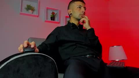 Snapshot of tayer_bennet chatting on September 15, 2025, 4:01 am tayer_bennet online show from September 15, 2025, 4:01 am