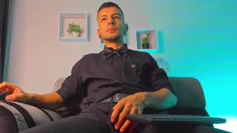 Snapshot of tayer_bennet chatting on September 27, 2025, 4:17 am tayer_bennet online show from September 27, 2025, 4:17 am