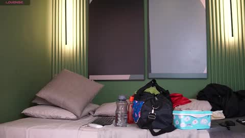 Snapshot of taylerkim chatting on October 2, 2025, 6:37 pm Teylor Kim online show from October 2, 2025, 6:37 pm