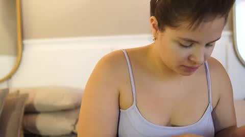 Snapshot of taylerkim chatting on October 7, 2025, 6:49 pm Teylor Kim online show from October 7, 2025, 6:49 pm