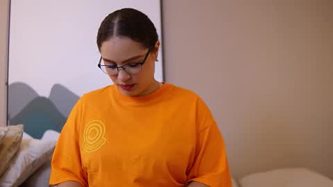 Snapshot of taylerkim chatting on October 10, 2025, 4:50 pm Teylor Kim online show from October 10, 2025, 4:50 pm