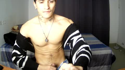 independent model online show from May 30, 2026, 12:30 am