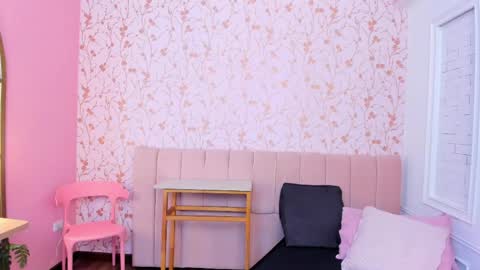 Taylor Bennet online show from April 3, 2026, 11:41 am