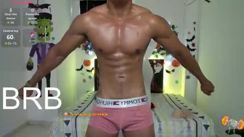 Snapshot of taylor_johnn chatting on June 10, 2026, 3:00 pm Penagos zz online show from June 10, 2026, 3:00 pm