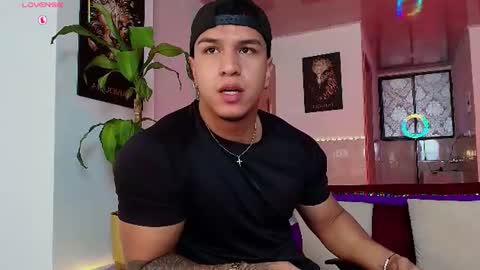 Snapshot of taylor_johnn chatting on July 10, 2026, 1:36 pm Penagos zz online show from July 10, 2026, 1:36 pm