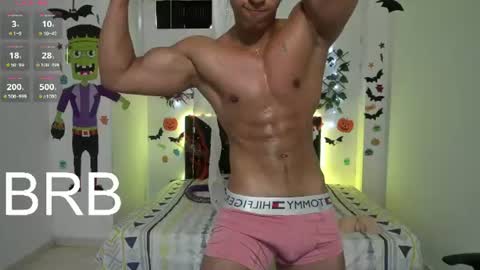Snapshot of taylor_johnn chatting on July 31, 2026, 2:27 pm Penagos zz online show from July 31, 2026, 2:27 pm