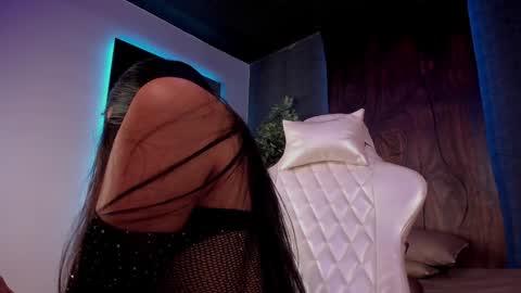 Snapshot of taylor_jonnees chatting on January 30, 2025, 7:15 pm Taylor Help me to get 100 thumbs up online show from January 30, 2025, 7:15 pm