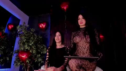 Snapshot of taylor_jonnees chatting on February 14, 2025, 11:31 am Taylor Help me to get 100 thumbs up online show from February 14, 2025, 11:31 am