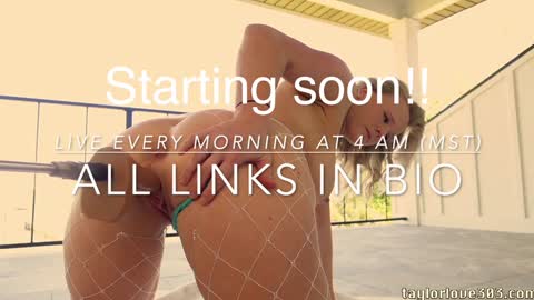 Snapshot of taylor_love_303 chatting on February 8, 2025, 11:12 am Taylor -- online show from February 8, 2025, 11:12 am