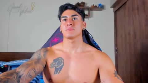 taylor_mclane1 online show from December 2, 2025, 5:41 pm