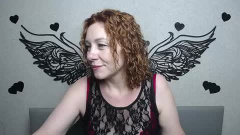 TaylorFoxTT online show from May 30, 2026, 5:04 am