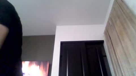 taylors2822 online show from January 15, 2026, 8:41 am