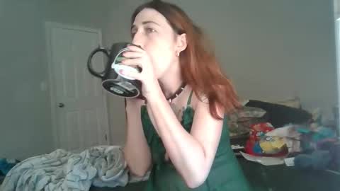 taylorslay online show from February 2, 2026, 6:06 pm