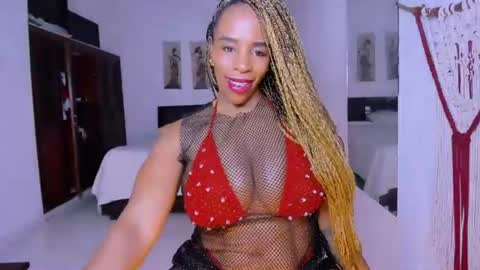 Snapshot of taylorslims chatting on July 27, 2026, 2:24 pm taylorslims online show from July 27, 2026, 2:24 pm