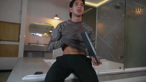 Snapshot of taylorsmiths_ chatting on December 2, 2025, 3:01 am taylorsmiths_ online show from December 2, 2025, 3:01 am