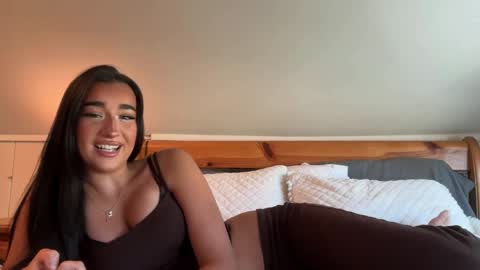 Snapshot of taylorxviolet chatting on May 30, 2026, 8:50 pm Tayy online show from May 30, 2026, 8:50 pm