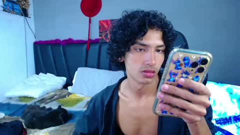 Tayron online show from May 27, 2026, 3:31 pm