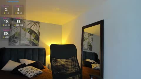 Snapshot of tbastian chatting on October 4, 2025, 9:57 pm BASTIAN online show from October 4, 2025, 9:57 pm