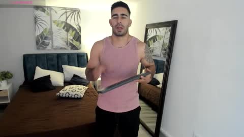 Snapshot of tbastian chatting on November 10, 2025, 7:02 pm BASTIAN online show from November 10, 2025, 7:02 pm