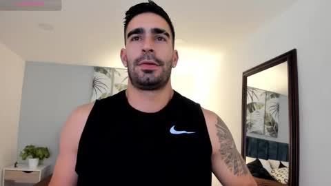 Snapshot of tbastian chatting on November 14, 2025, 9:02 pm BASTIAN online show from November 14, 2025, 9:02 pm